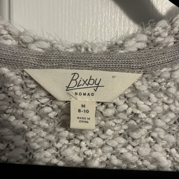 Girls sweater with hood - Picture 3 of 3